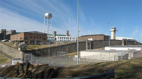 Kentucky prison - Feb 18, 2022 · An administrative security federal medical center with an adjacent minimum security satellite camp. 3301 LEESTOWN ROAD. LEXINGTON, KY 40511. Email: LEX-ExecAssistant-S@bop.gov. Work. Phone: 859-255-6812. Fax: 